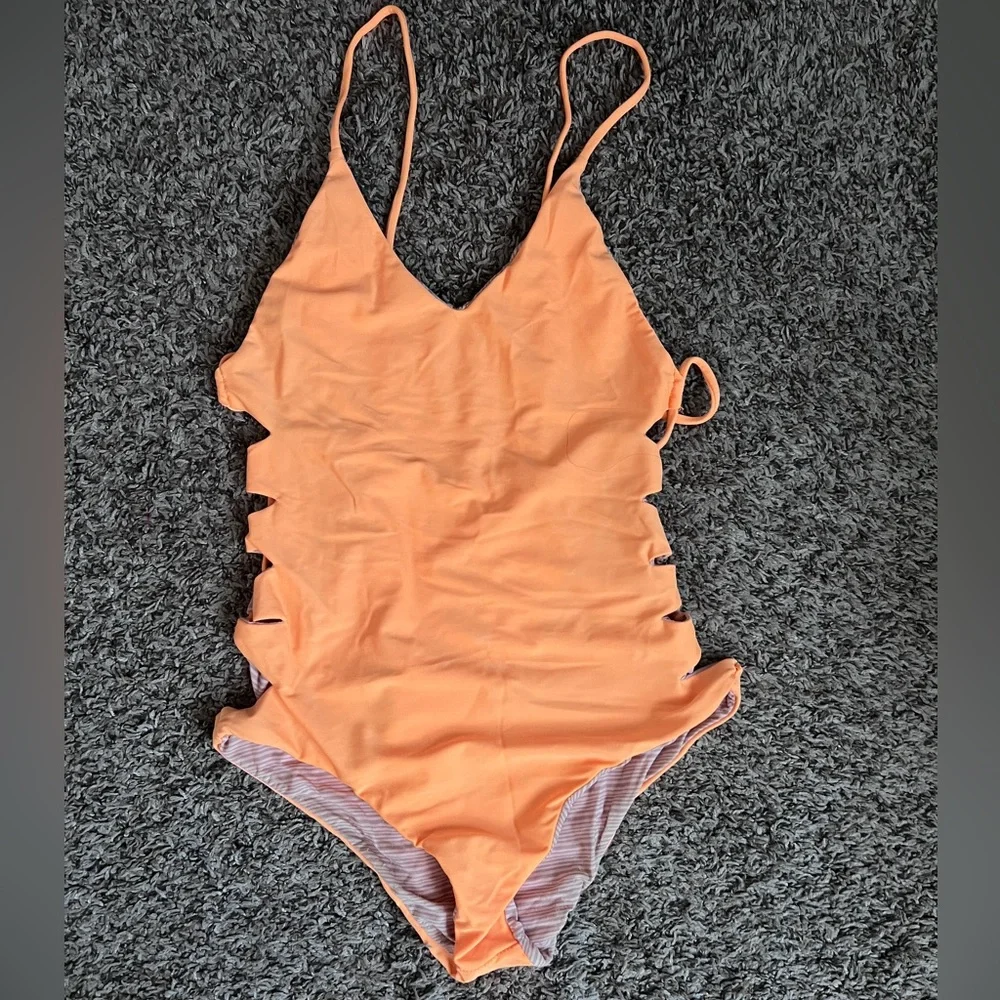 Acacia Swim Florence One Piece Swimsuit Medium - Picture 2 of 4